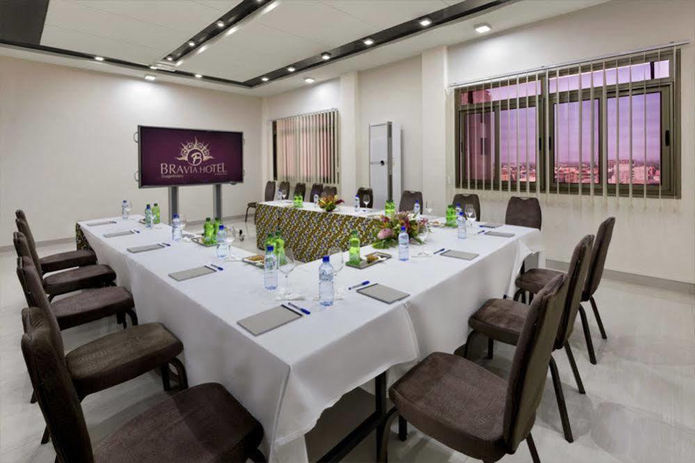 Bravia Hotel วากาดูกู ภายนอก รูปภาพ