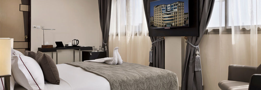 Bravia Hotel วากาดูกู ภายนอก รูปภาพ