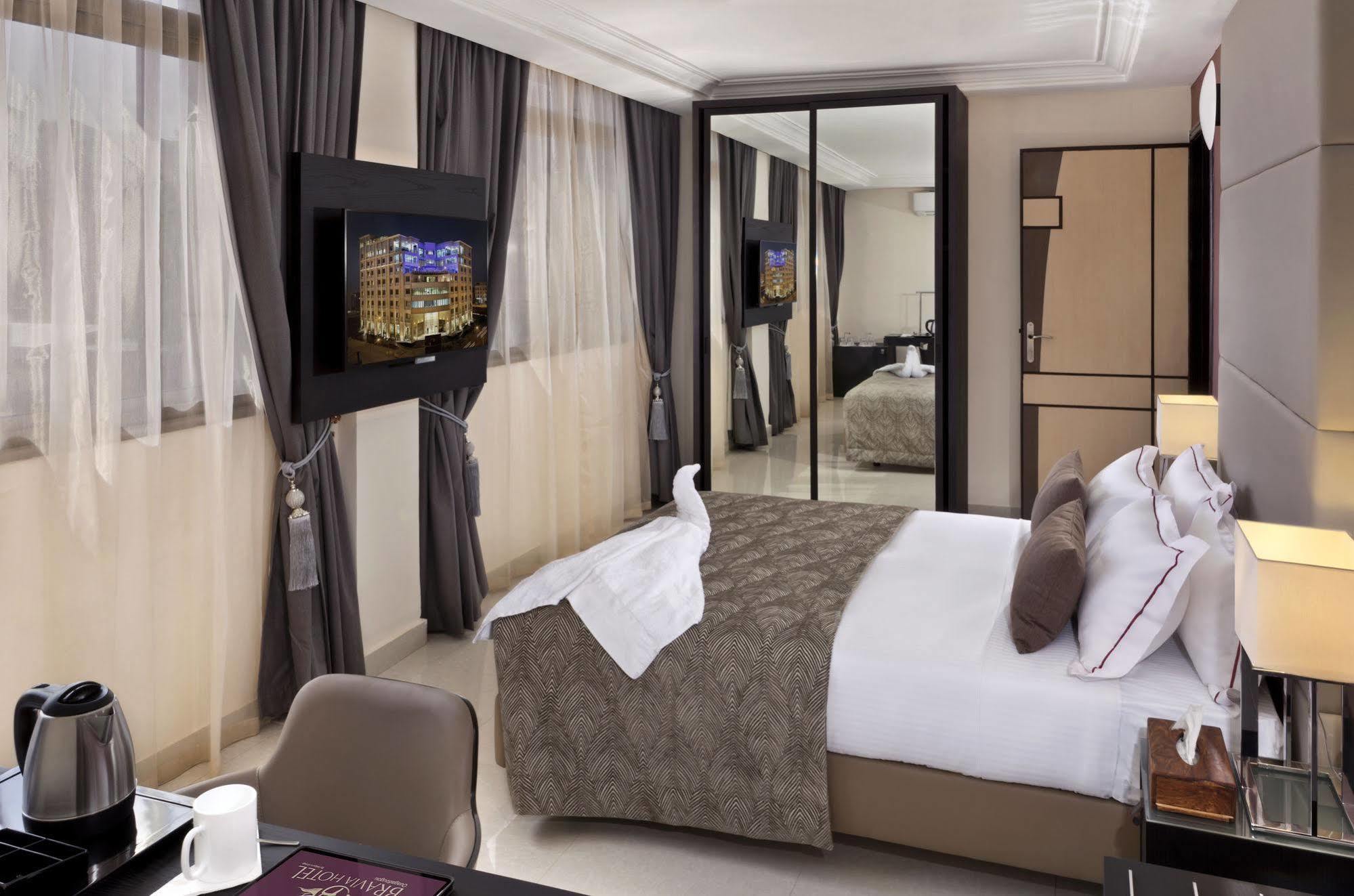 Bravia Hotel วากาดูกู ภายนอก รูปภาพ